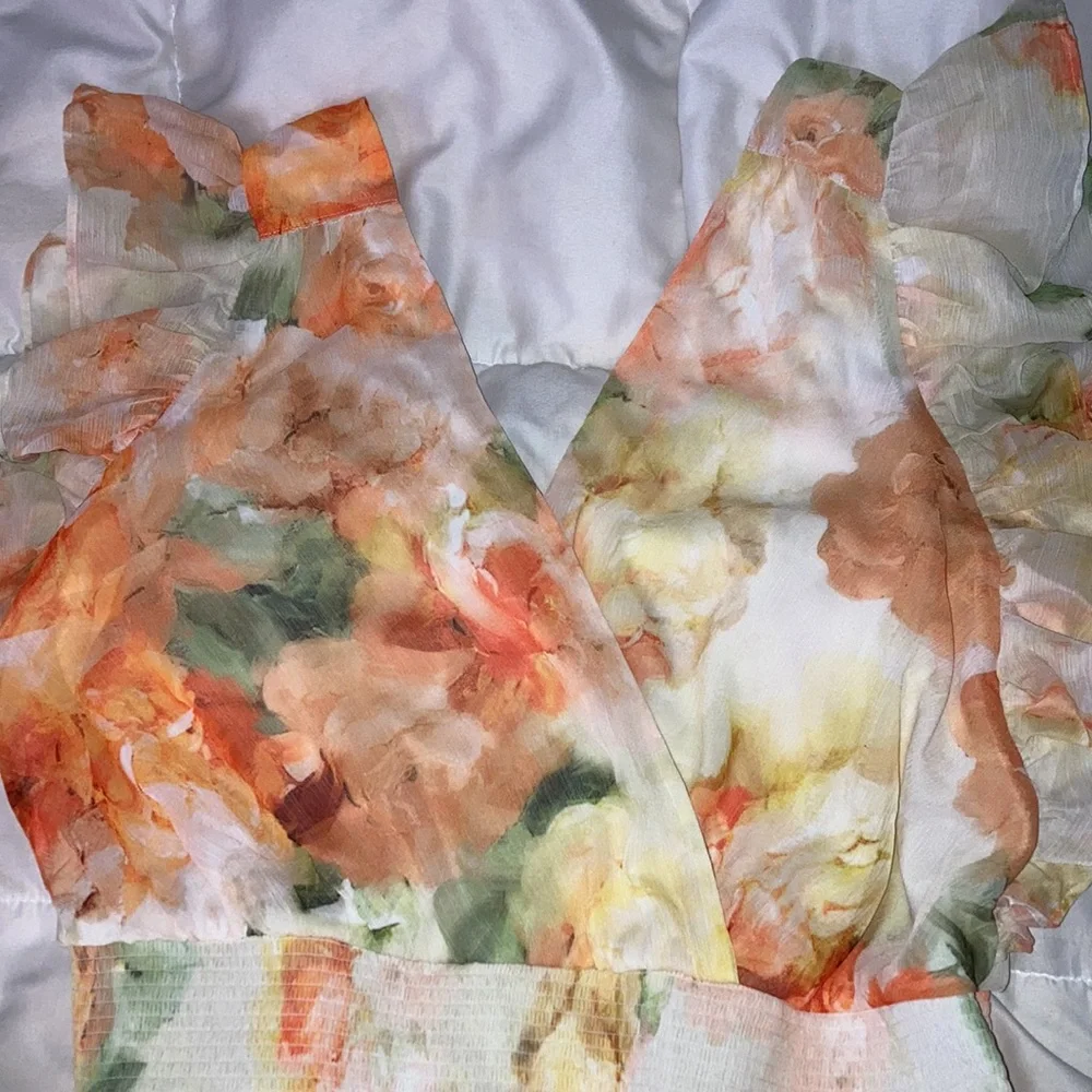 Floral Flutter Sleeve Maxi Dress NWT - Picture 9 of 13